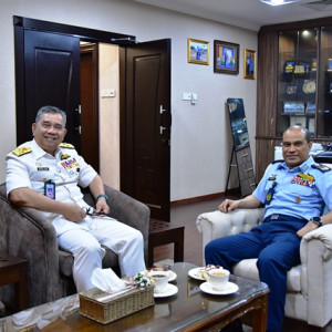 PANGLIMA OPERASI UDARA TERIMA KUNJUNGAN PERSARAAN