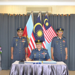 MAJLIS PENYAMPAIAN LENCANA KEJURUTERAAN DAN PENUTUP KURSUS INDUKSI AVIONIC & AEROMECH SIRI 15/2